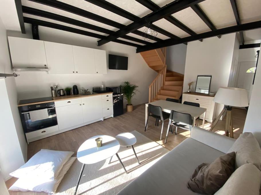 Appart Renove En Duplex Avec Terrasse Et Garage Bouleurs Luaran gambar
